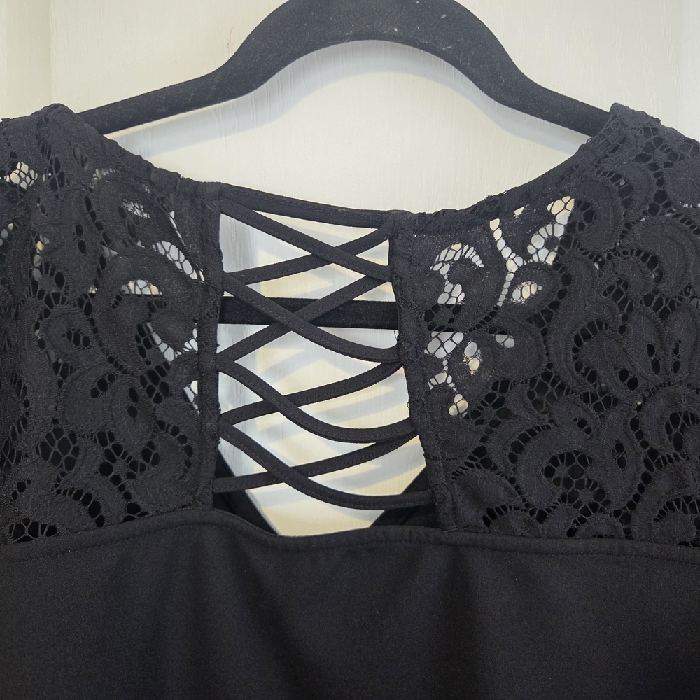 2XL Black Lace Top Michel Studio 3/4 Bell Sleeves Gothcore